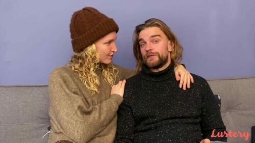 Lustery E1547 Roman And Serafina Below The Climbing Belt