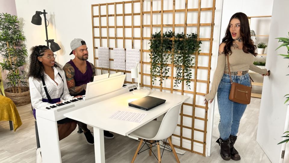 Pornhub CrazyCollegeGFs Barbie Rous Fucking The Piano Tutor