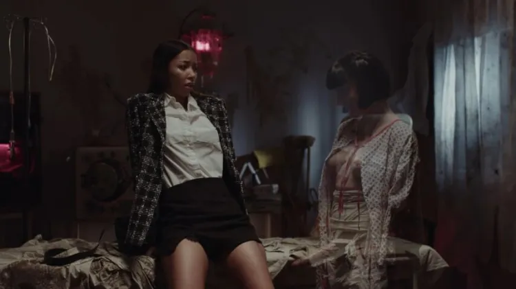 Futanari – Lia Lin Sarah Heizel Asylum Pt 2